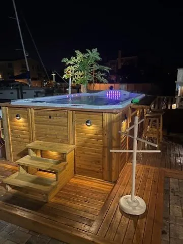 Сasa de vacaciones The Salty Cove Irb *