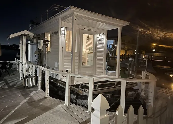The Salty Cove Irb Clearwater Beach